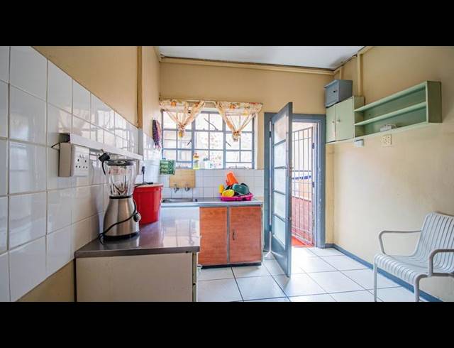BUSINESS FOR SALE IN BELLEVUE